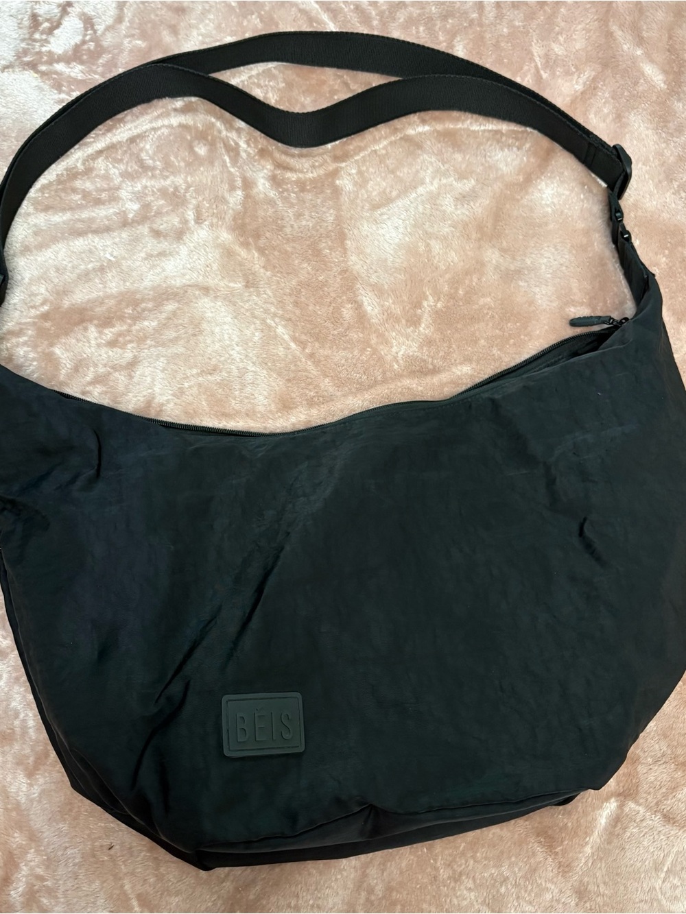BEIS Black Crescent Catchall